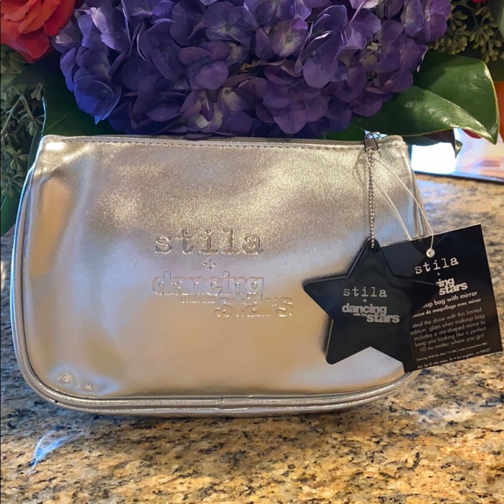 ⭐️NWT⭐️Stila & Dancing with The Stars Makeup Bag
